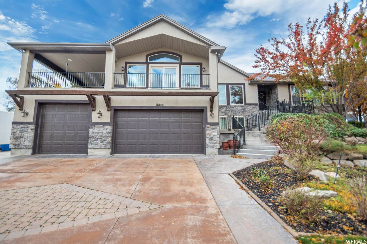 11844 Reeves Ln - Photo 1