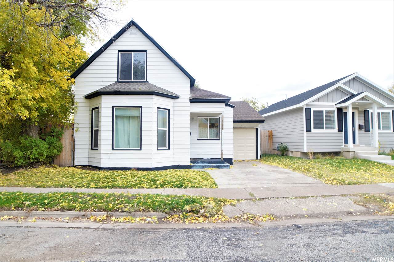 2773 Liberty Ave - Photo 1