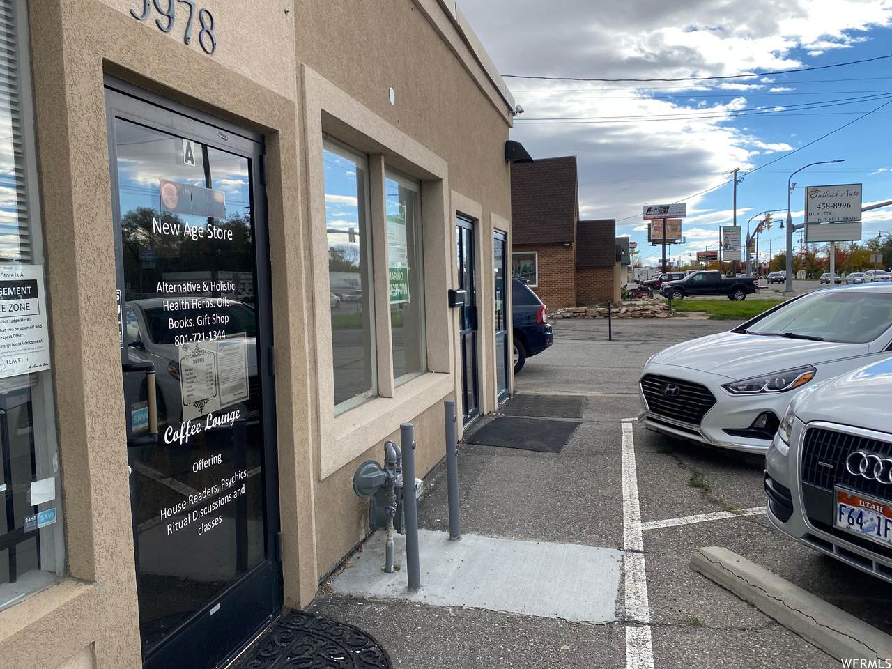 5978 1900 St - Photo 1