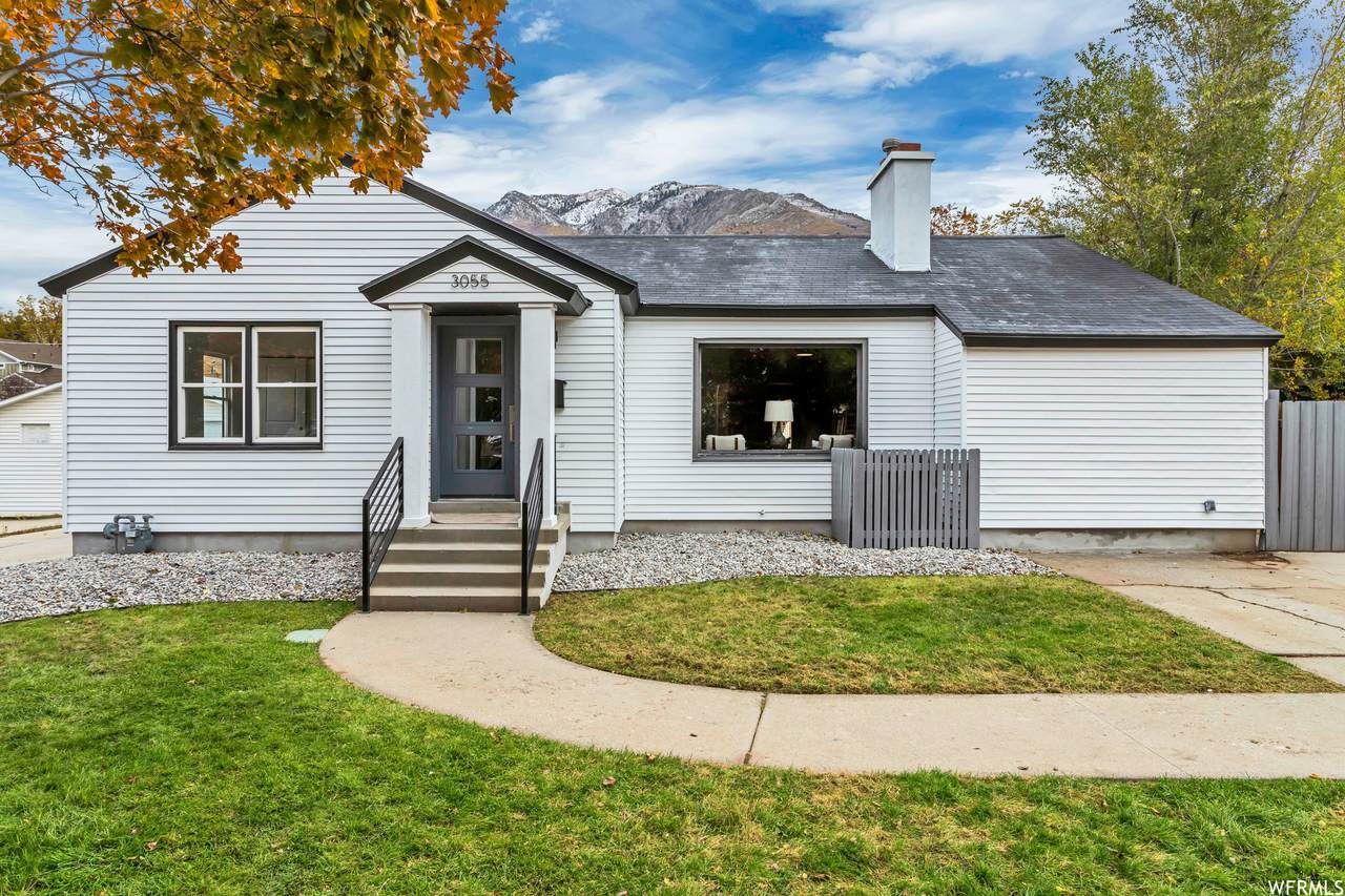3055 Valley St - Photo 1
