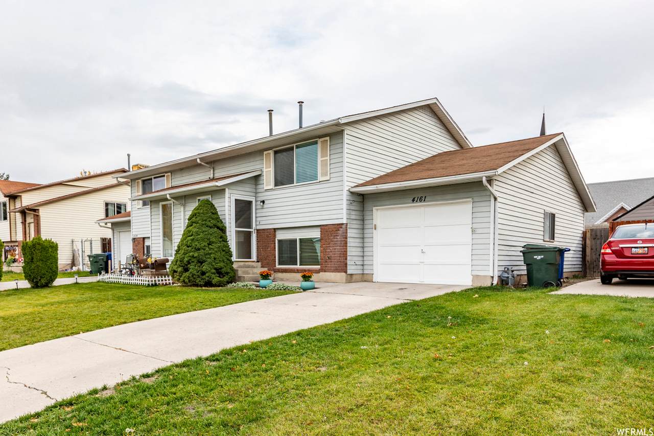 4161 Mann Way - Photo 1