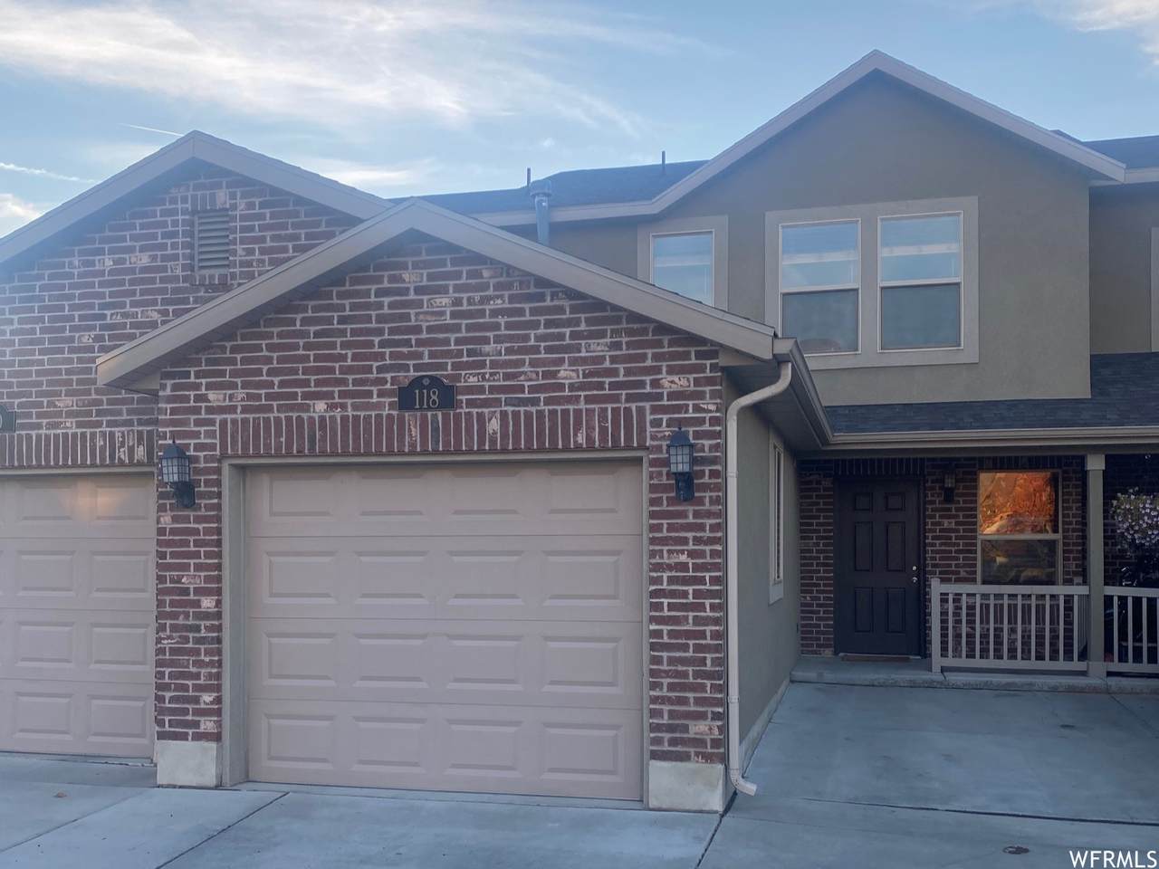 118 Arlington Way - Photo 1