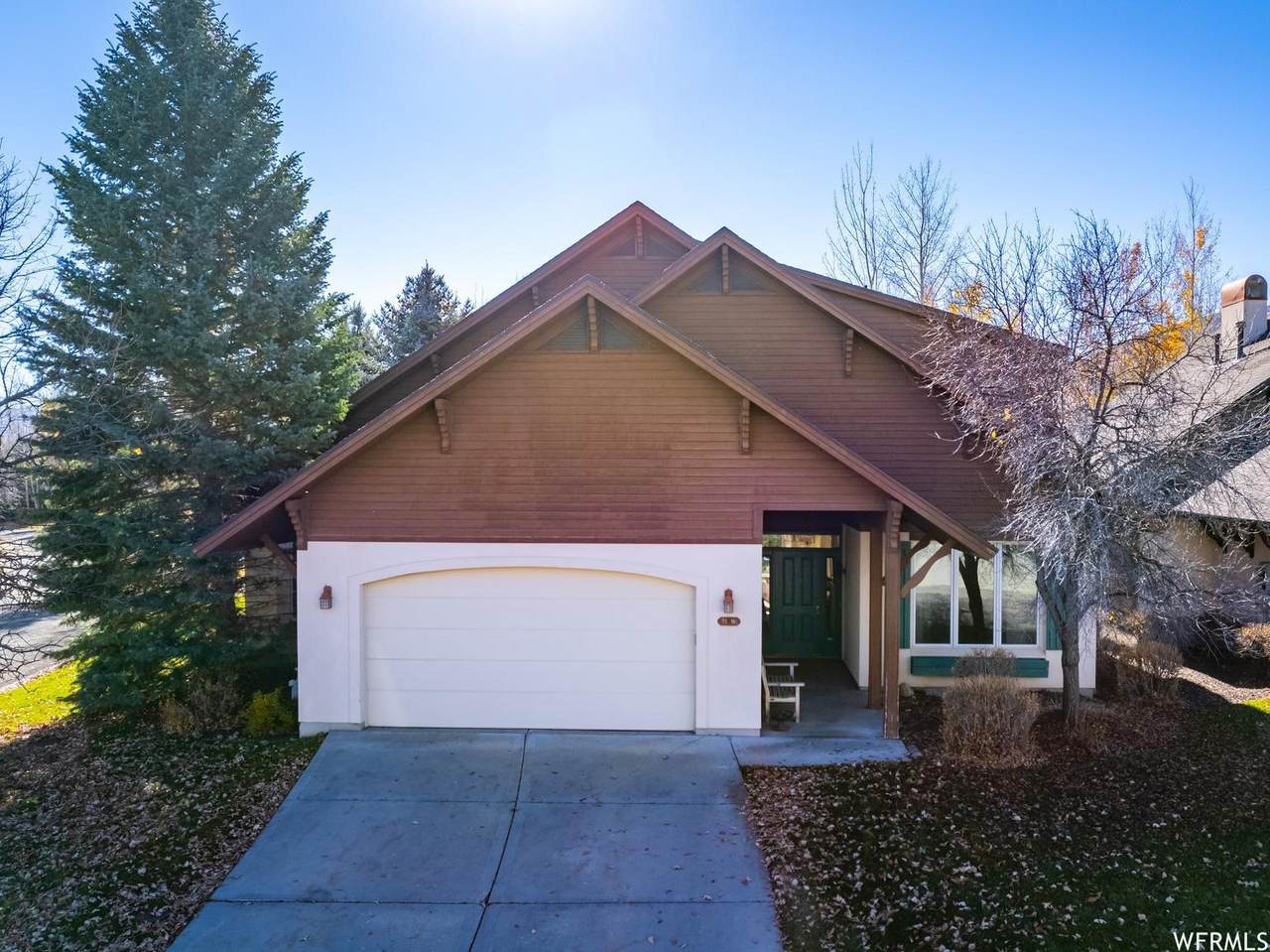 71 Village Ct - Photo 1