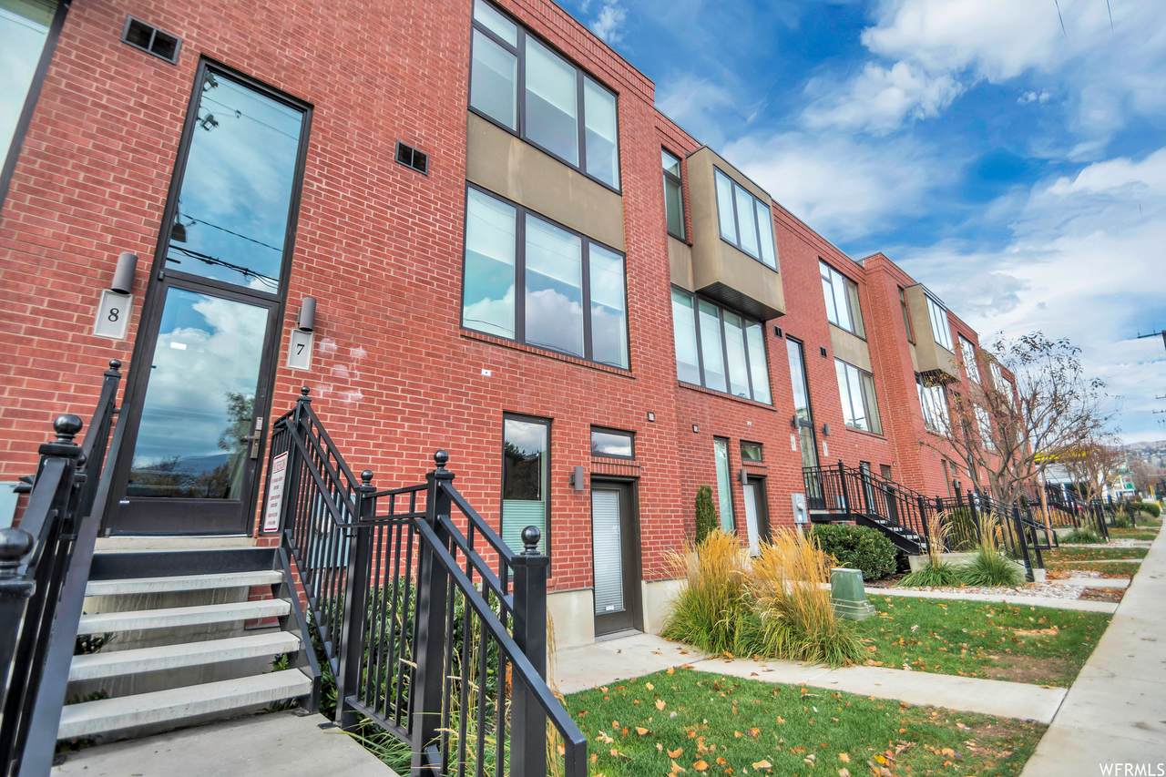 676 Markea Ave - Photo 1