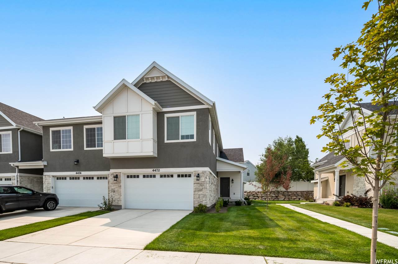 687 Benbrook Ln - Photo 1