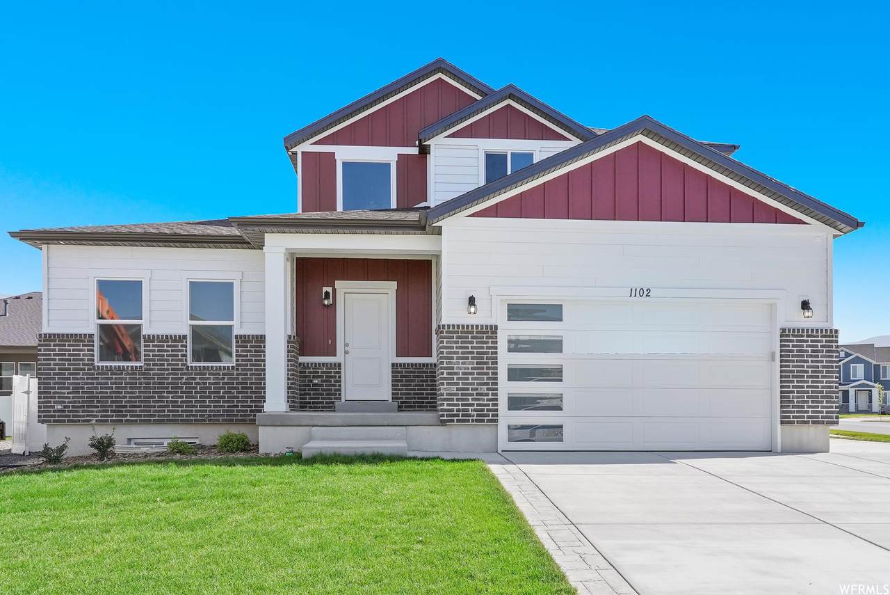 1227 Buckboard Ln - Photo 1