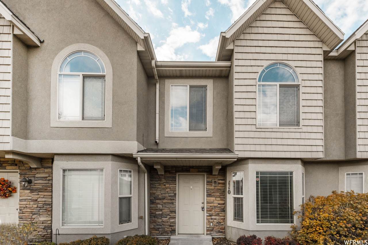 110 Tamarak Cir - Photo 1