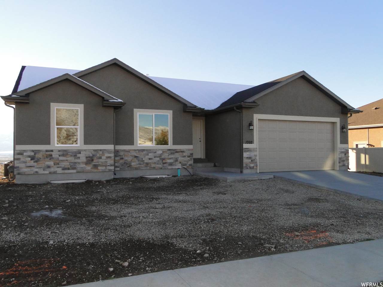 1096 340 - Photo 1