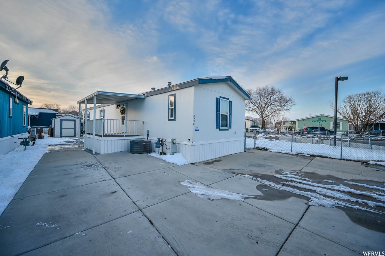 2598 Arabian Way - Photo 1