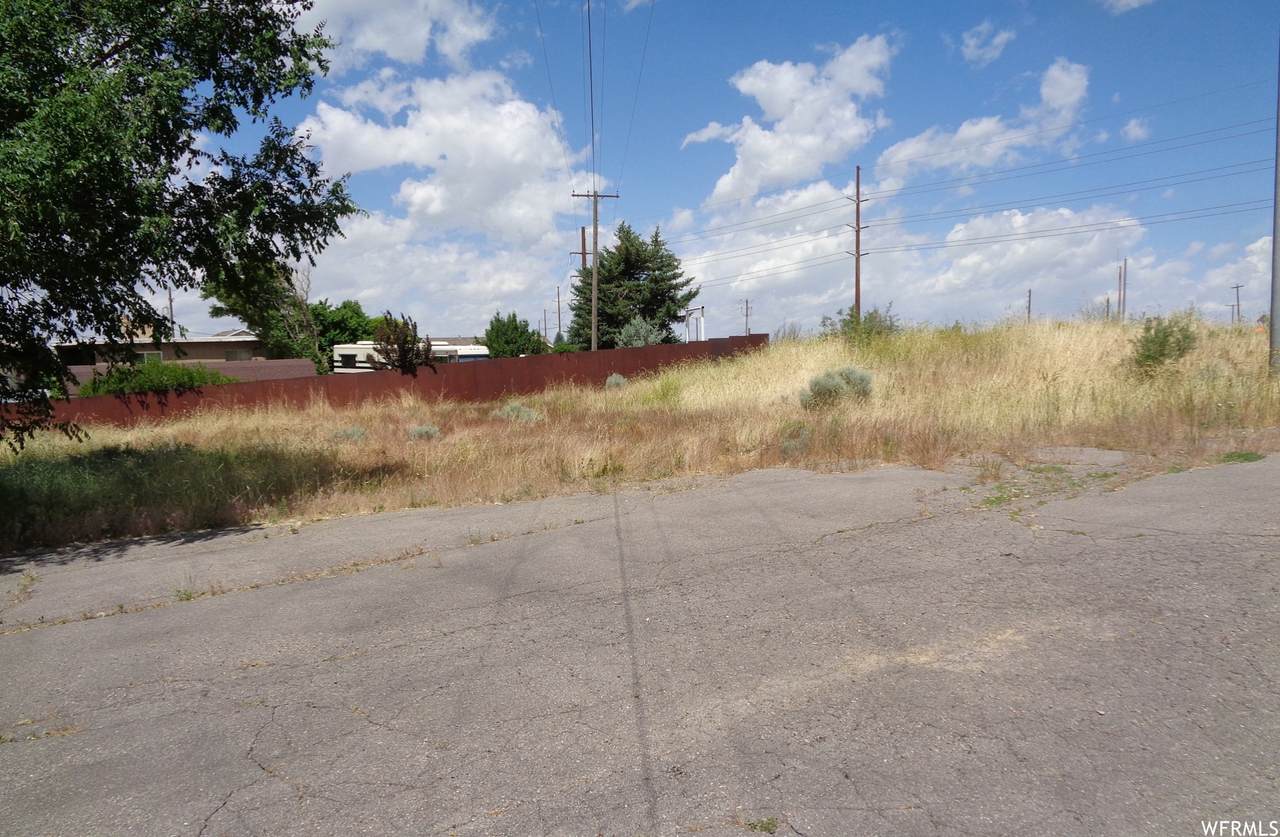 3472 Canyon Rd - Photo 1