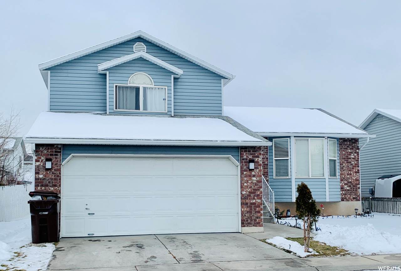 2929 Flair St - Photo 1