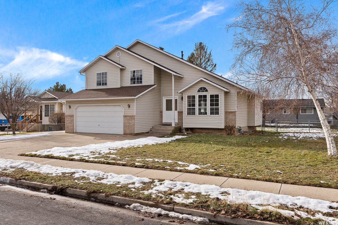 1401 Ash Dr - Photo 1