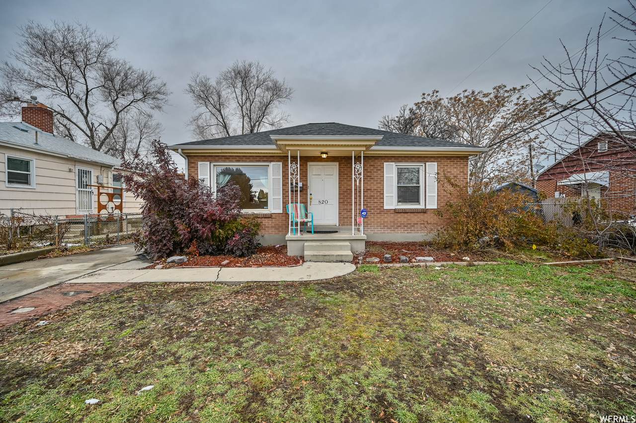 820 Fremont Ave - Photo 1