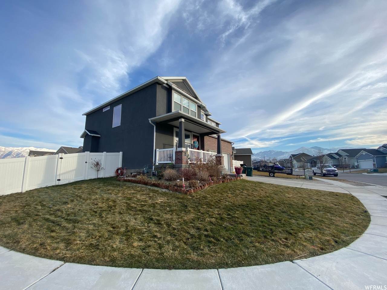 924 Petro Dr - Photo 1