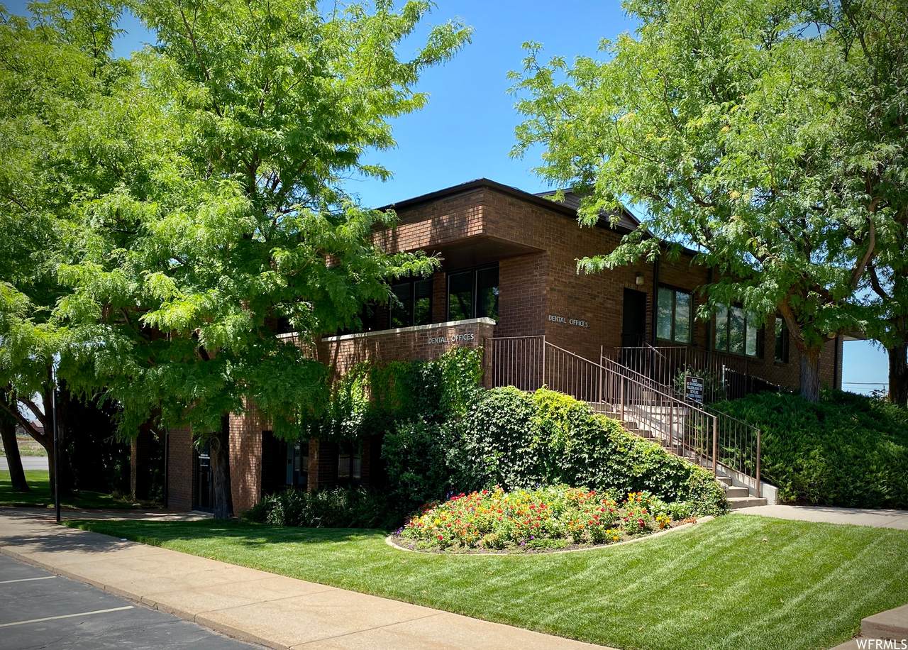 1690 Washington Blvd - Photo 1