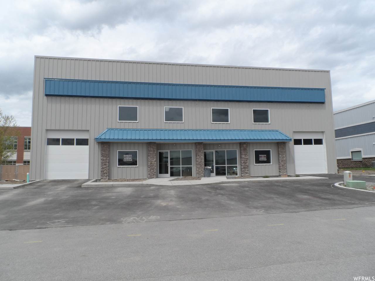 2350 Main St - Photo 1