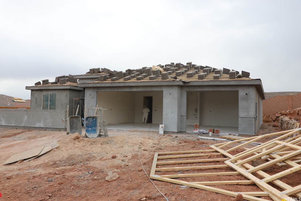 417 Fitness Way - Photo 1