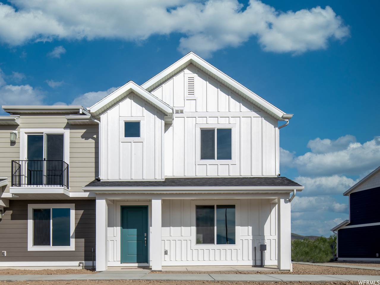 1458 Divide Dr - Photo 1