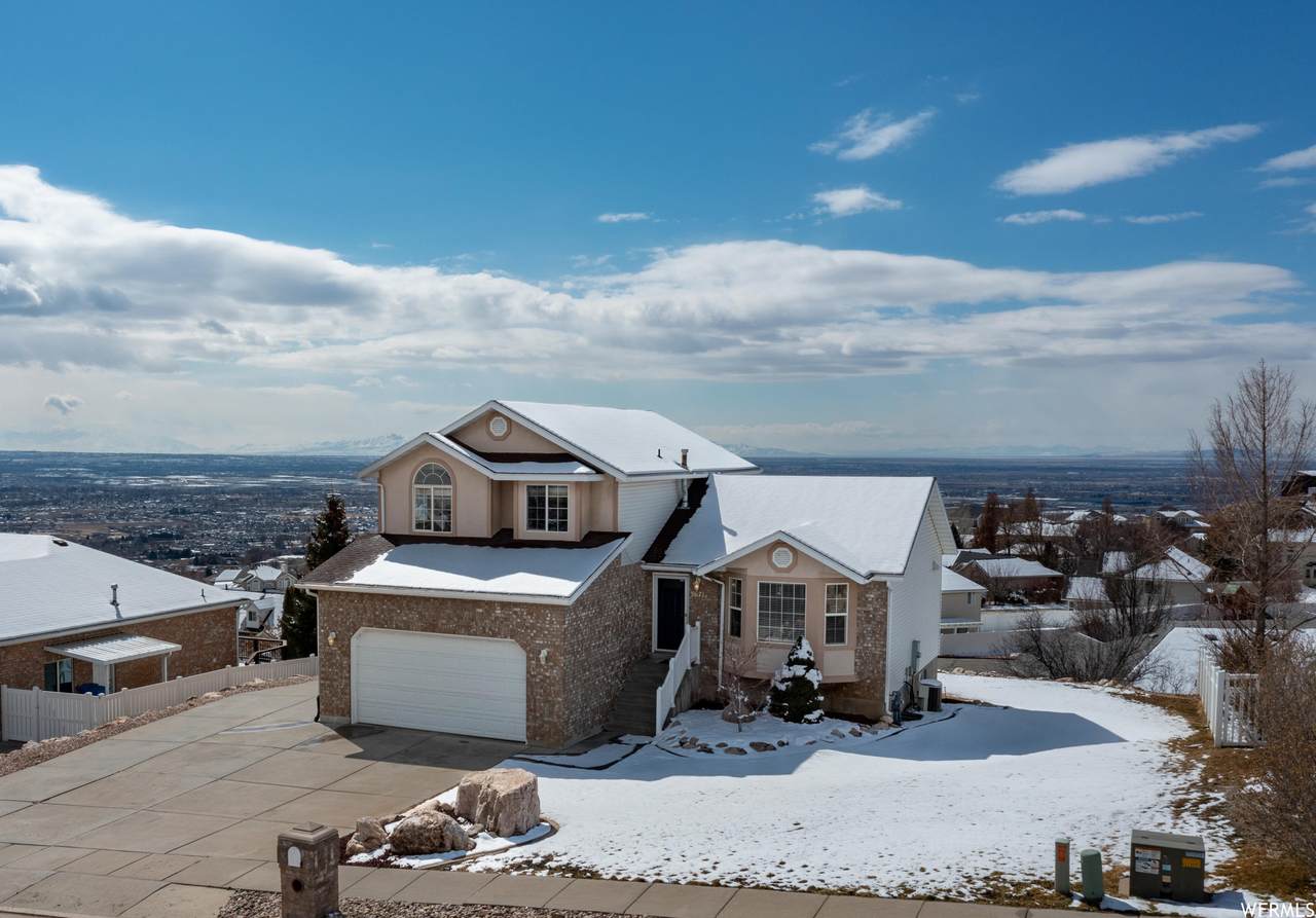 3671 Lakeview Dr - Photo 1
