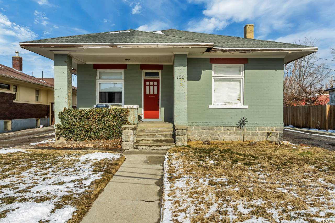 155 Vine St - Photo 1