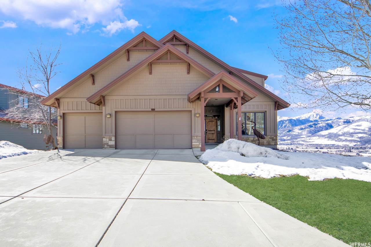 6042 Big Horn Pkwy - Photo 1