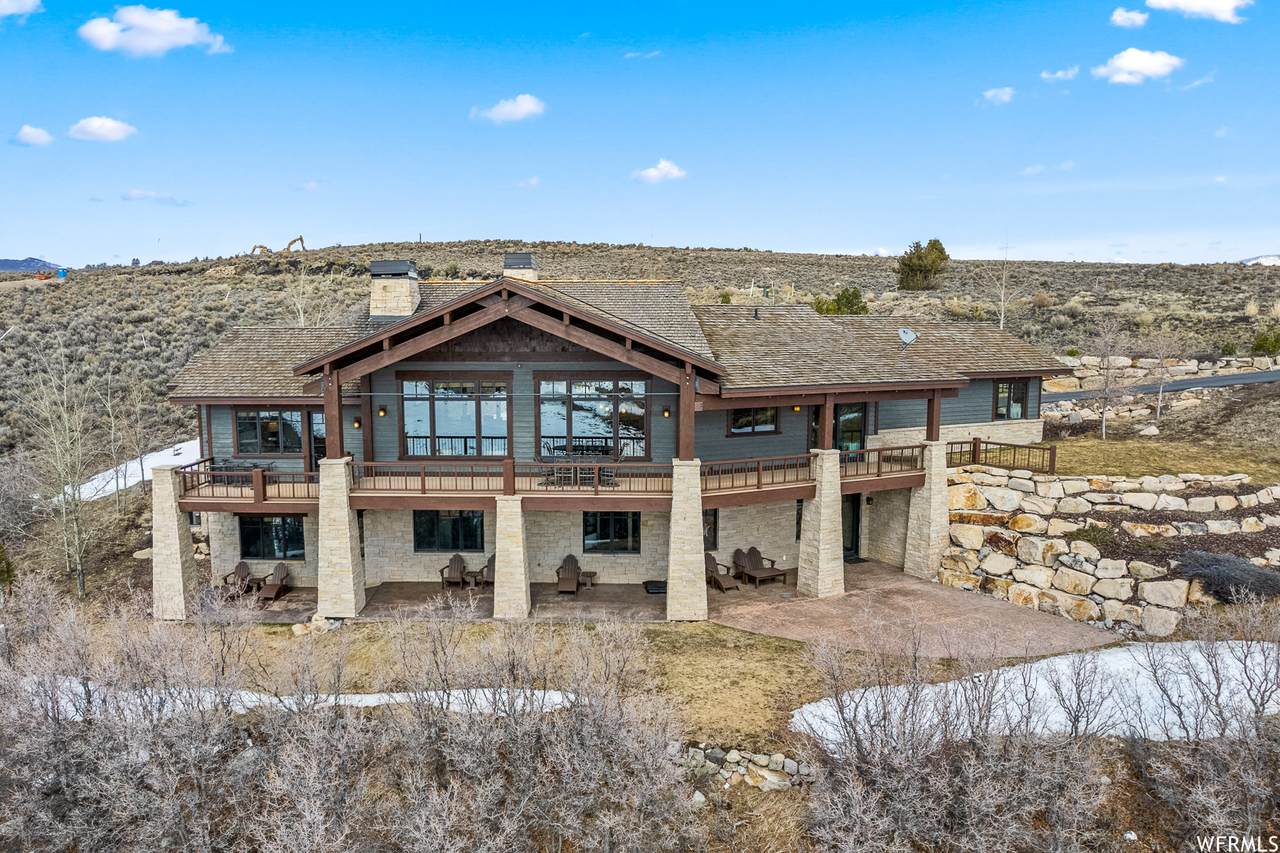 3520 Ridgeway Dr - Photo 1