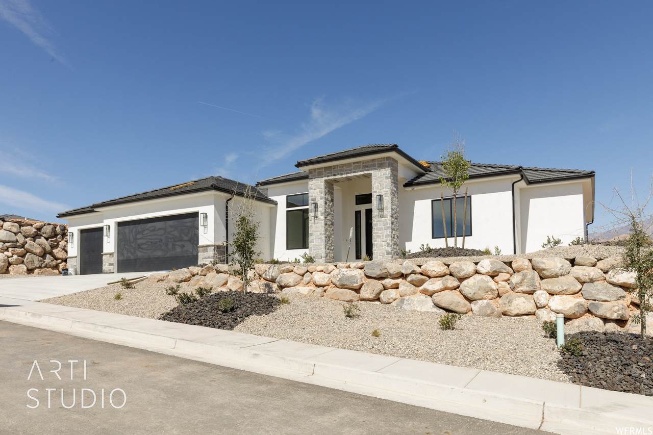 758 Sunny Dr - Photo 1