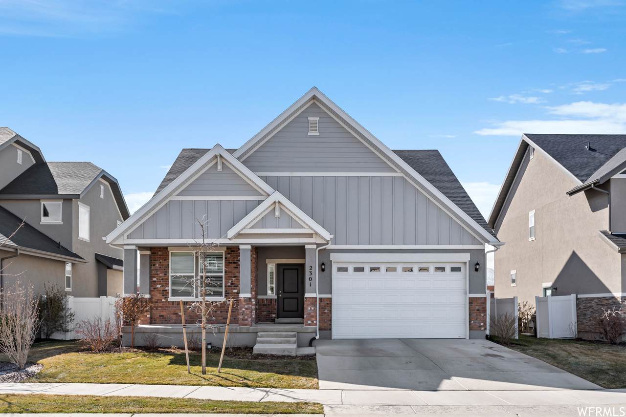 2301 Autumn Dr - Photo 1