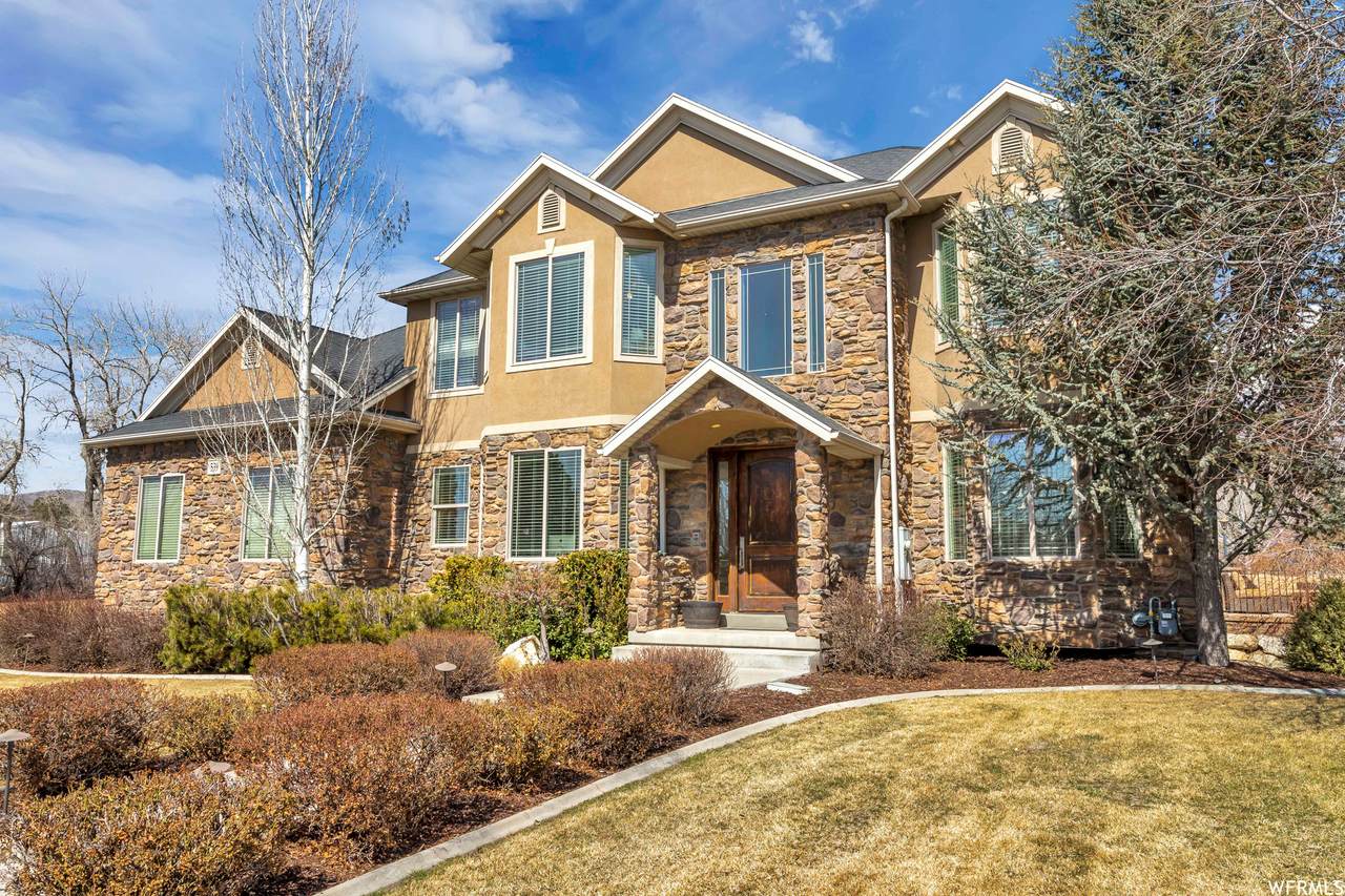 539 Blackhawk Ln - Photo 1