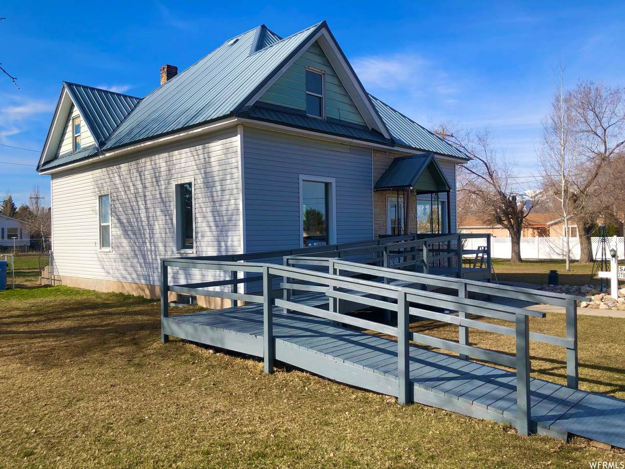 378 3RD - Photo 1