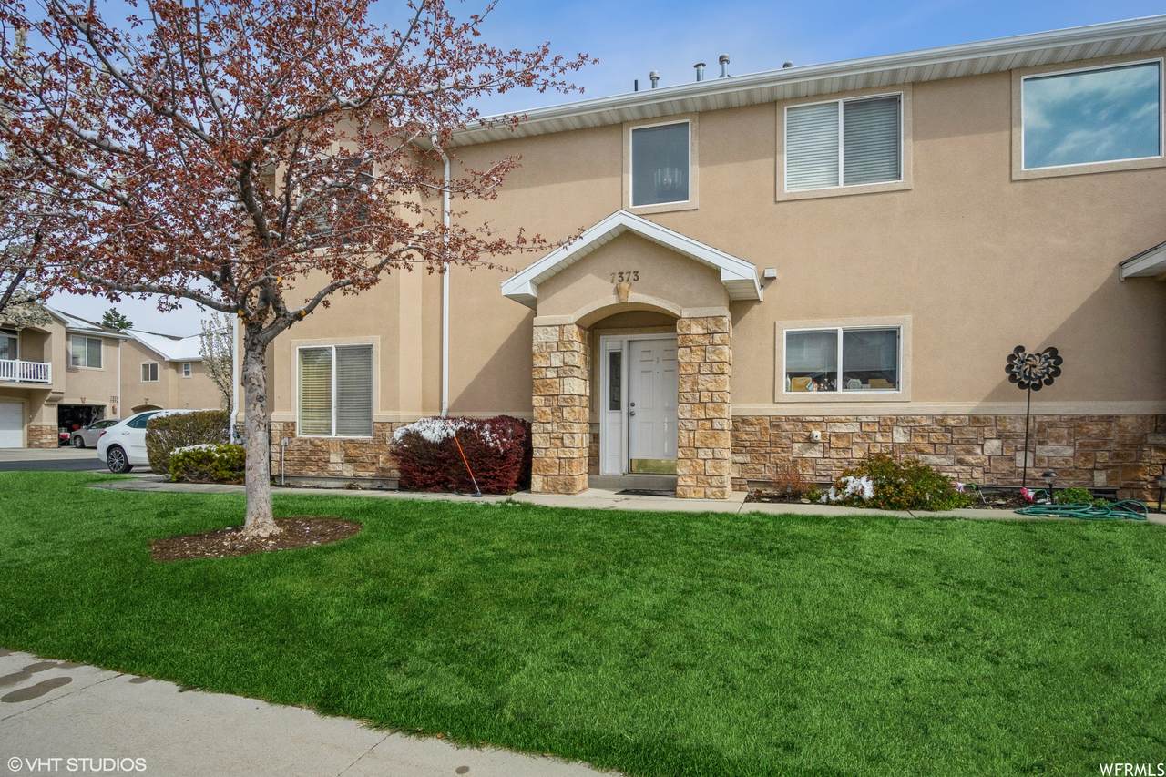 7373 Geralee Ln - Photo 1