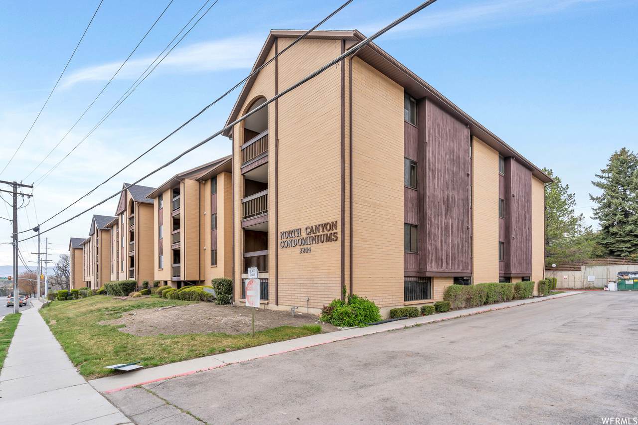 2244 North Canyon Rd - Photo 1