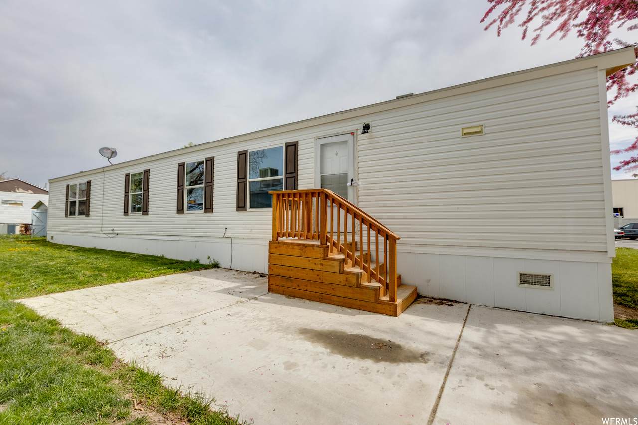 8155 Redwood Rd - Photo 1