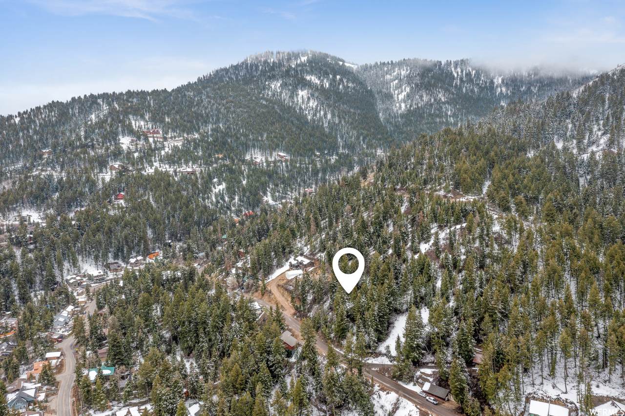 385 Upper Evergreen Dr - Photo 1