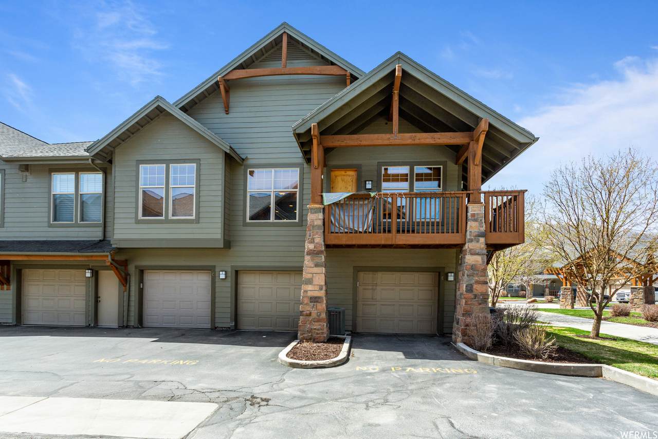 1642 Redstone Ave - Photo 1