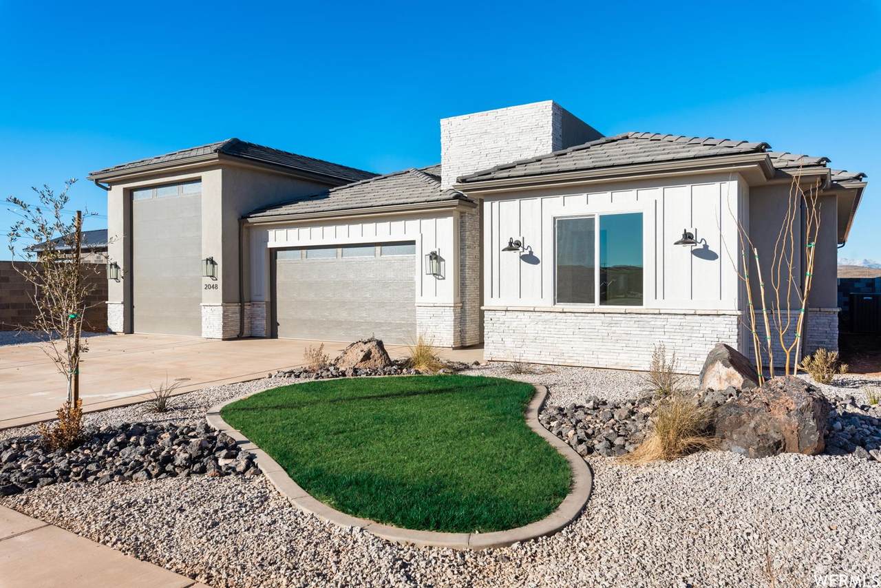 2048 Monument Valley Rd - Photo 1