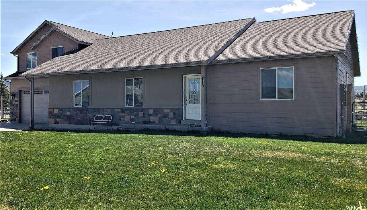 413 Bluff Ct - Photo 1