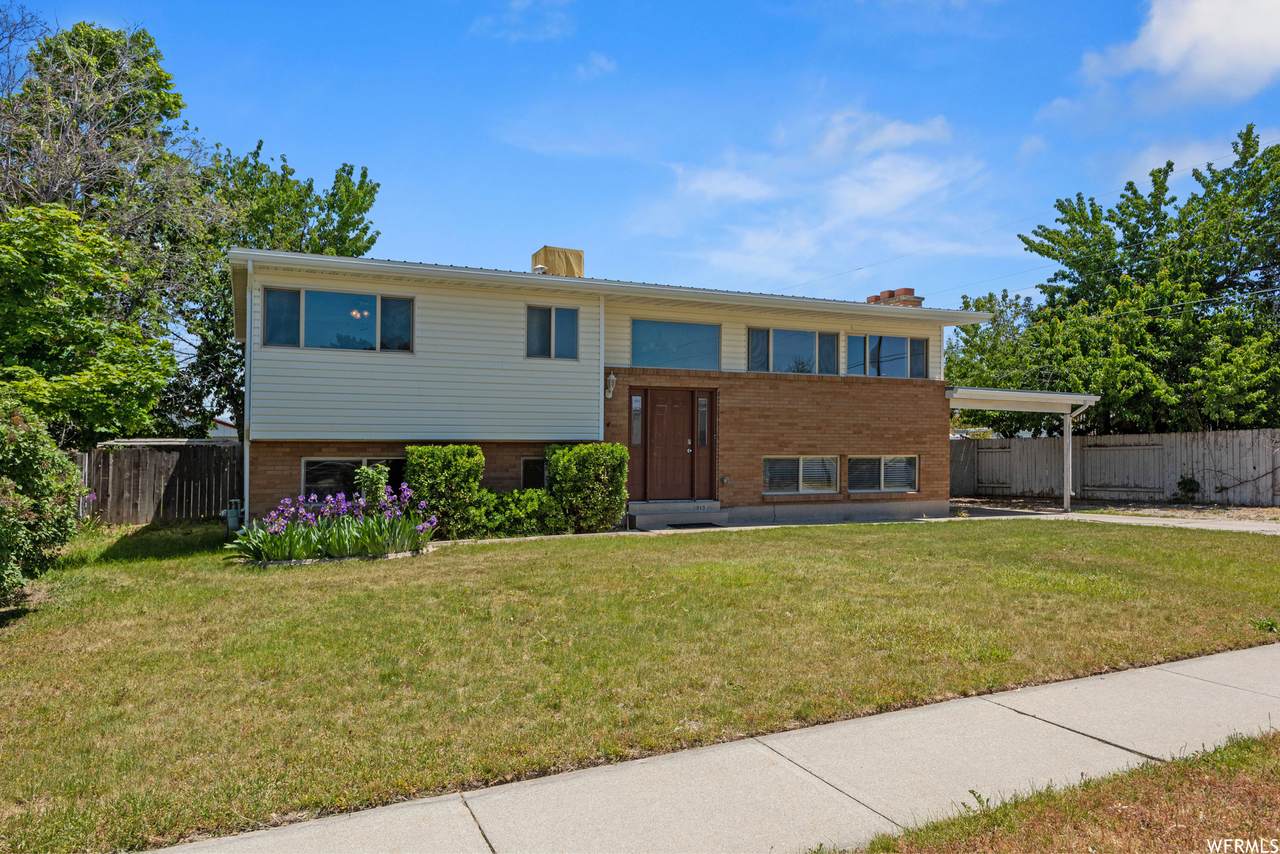 3919 Bonniewood Dr - Photo 1