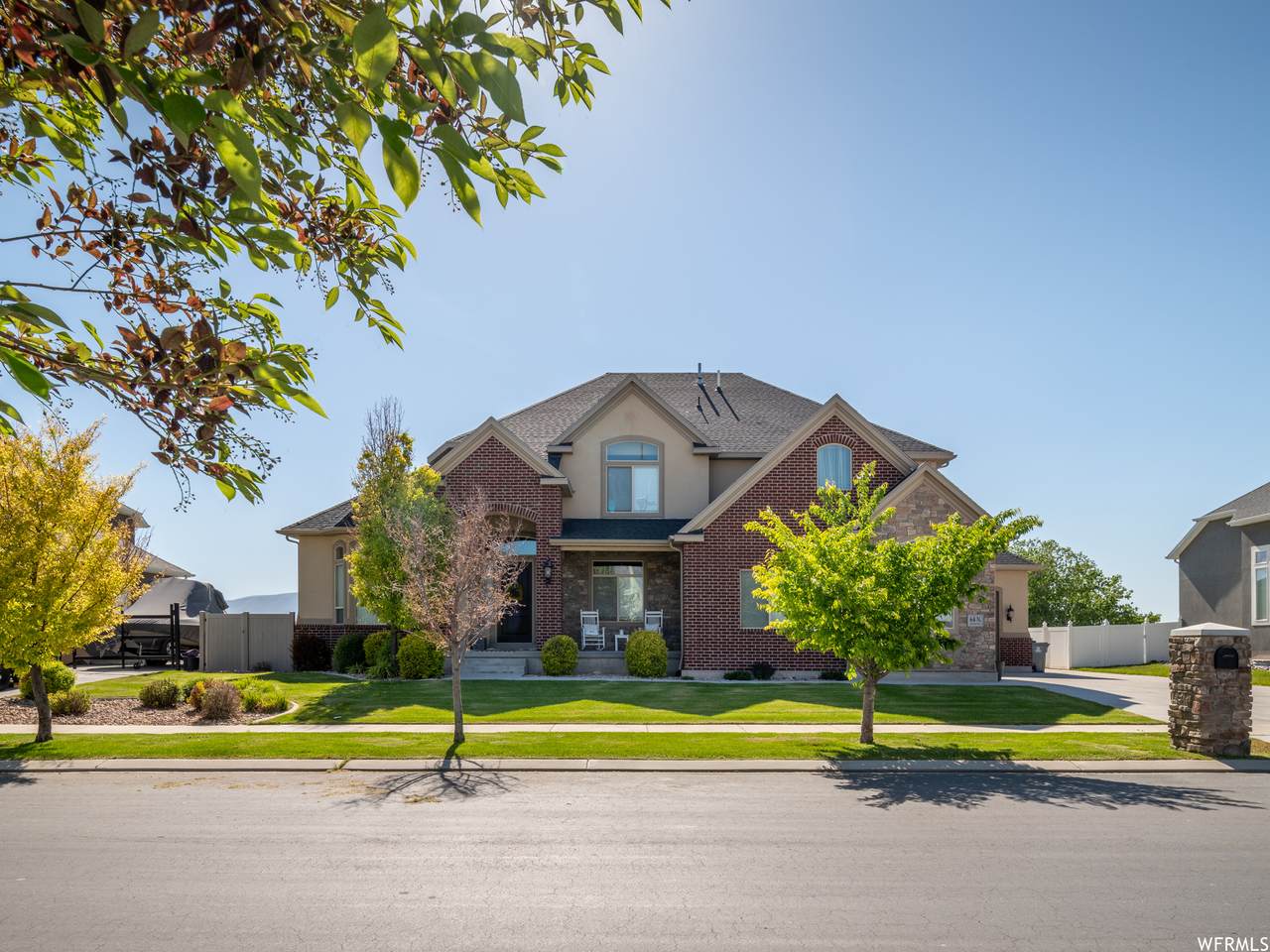 64 Sunset Dr - Photo 1
