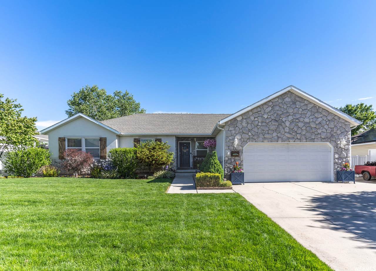 4206 Ascot Downs Dr - Photo 1
