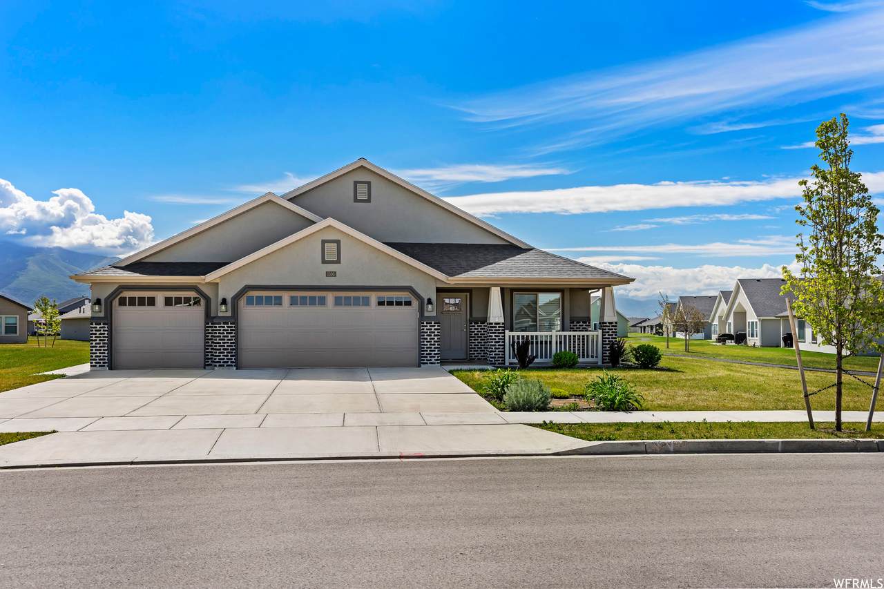 1103 Don Dr - Photo 1