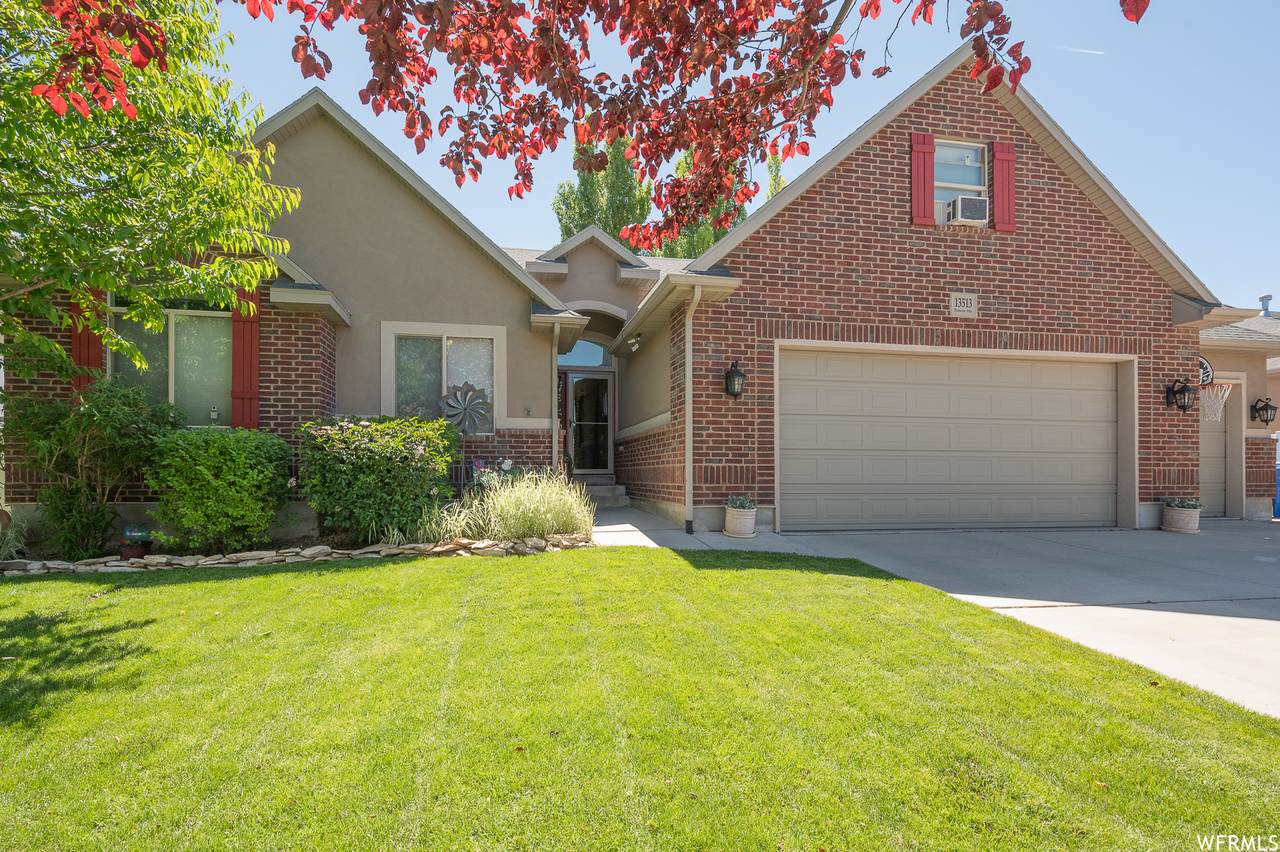 13513 Palawan Way - Photo 1