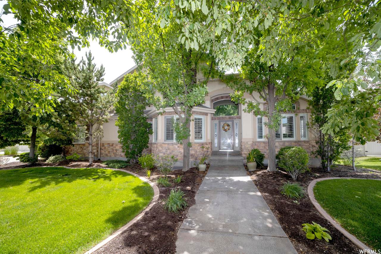 12984 Fox Crossing Ln - Photo 1