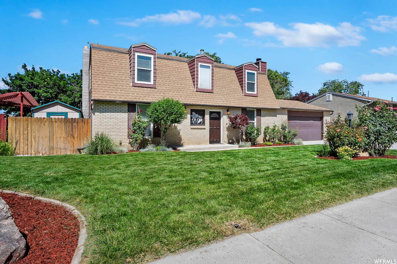 11868 Oakridge Rd - Photo 1