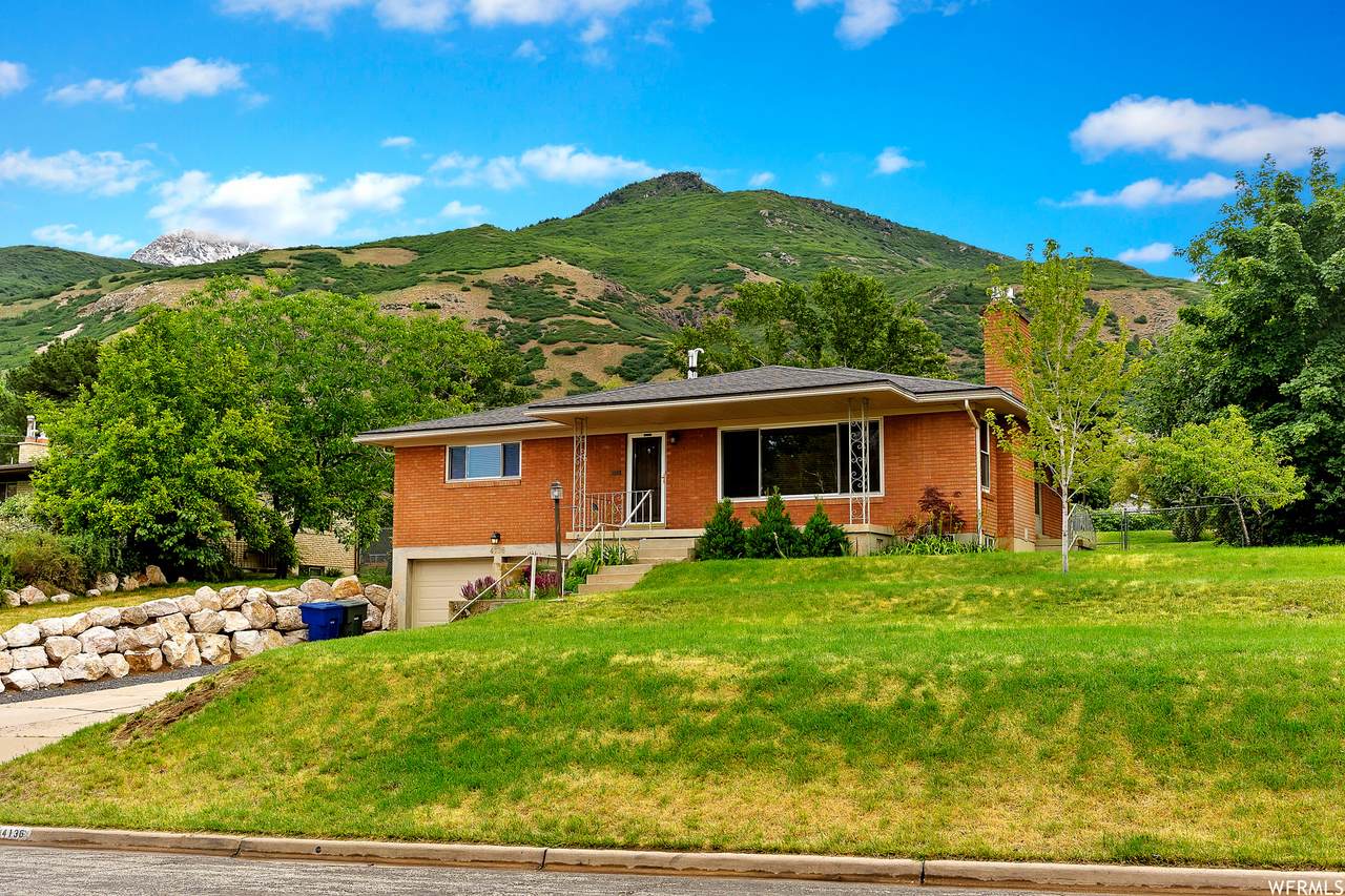 4136 Edgehill Dr - Photo 1