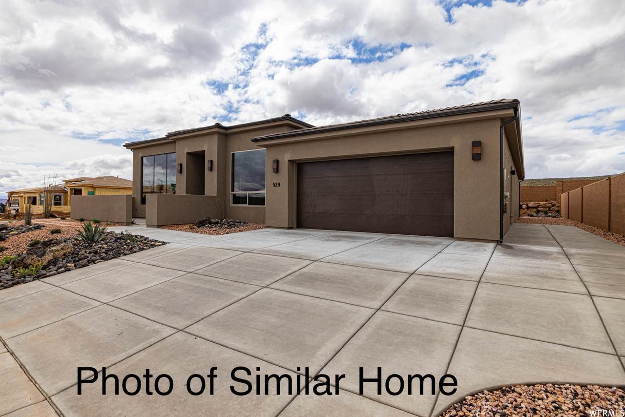 499 Palo Verde Way - Photo 1