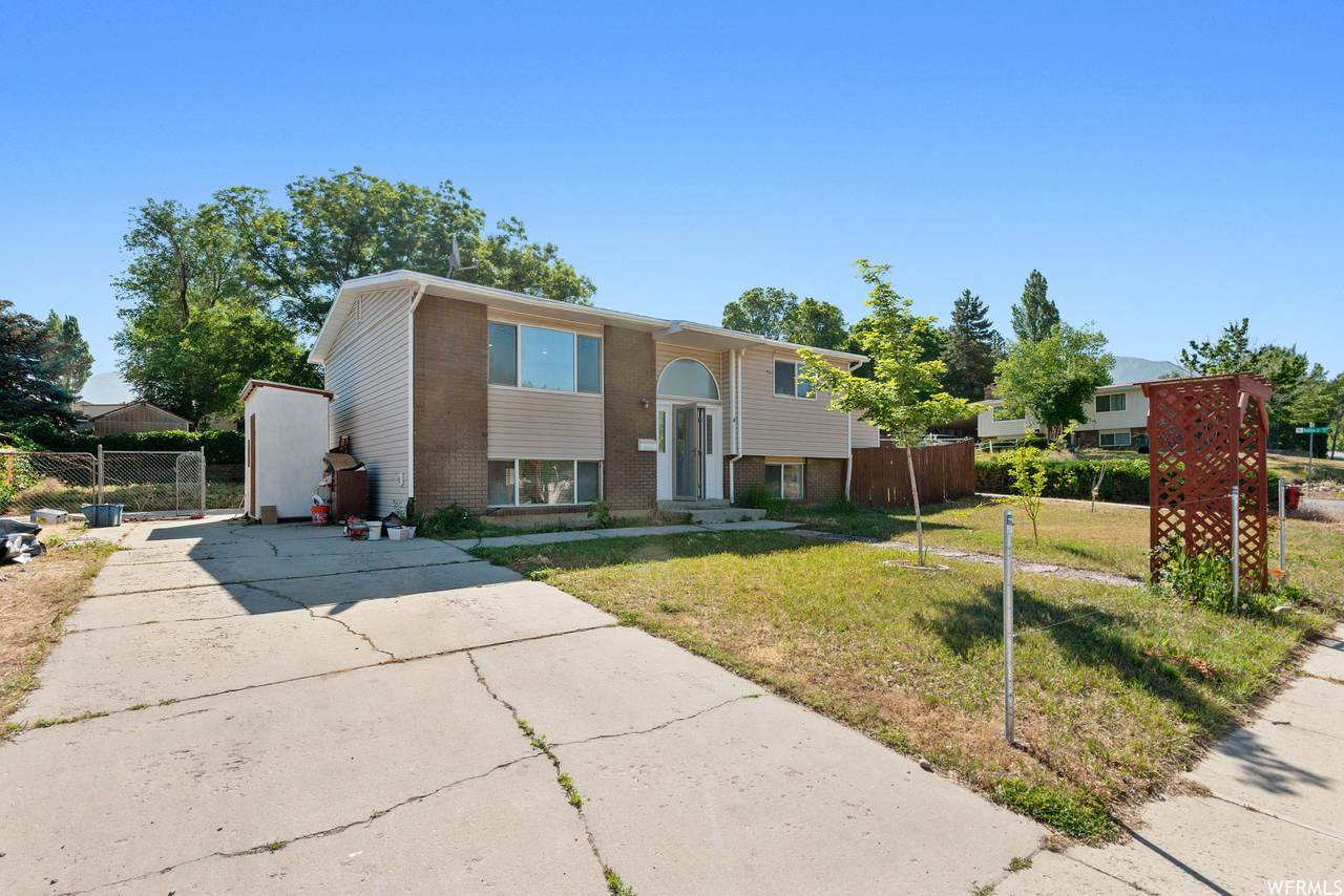 10495 Godatia Ln - Photo 1
