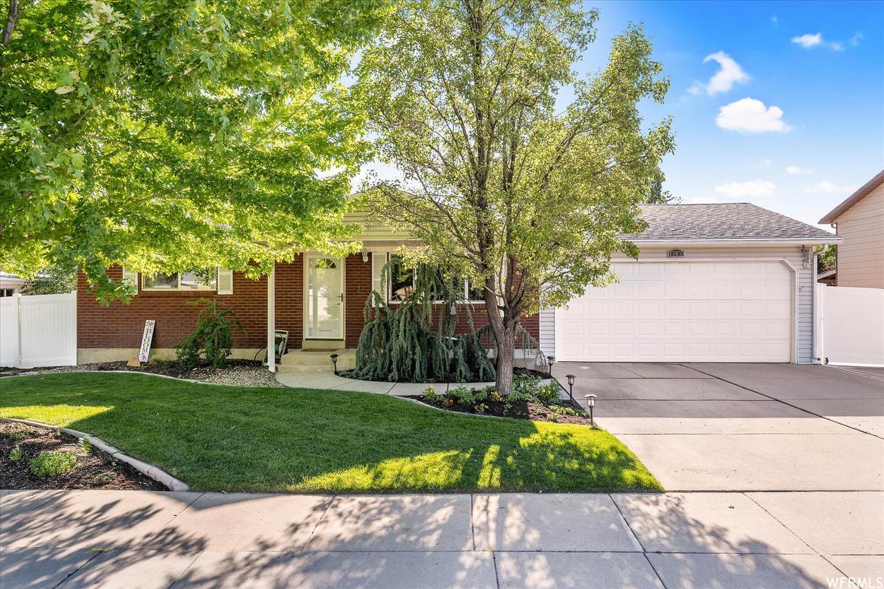 10302 Clearview Dr - Photo 1