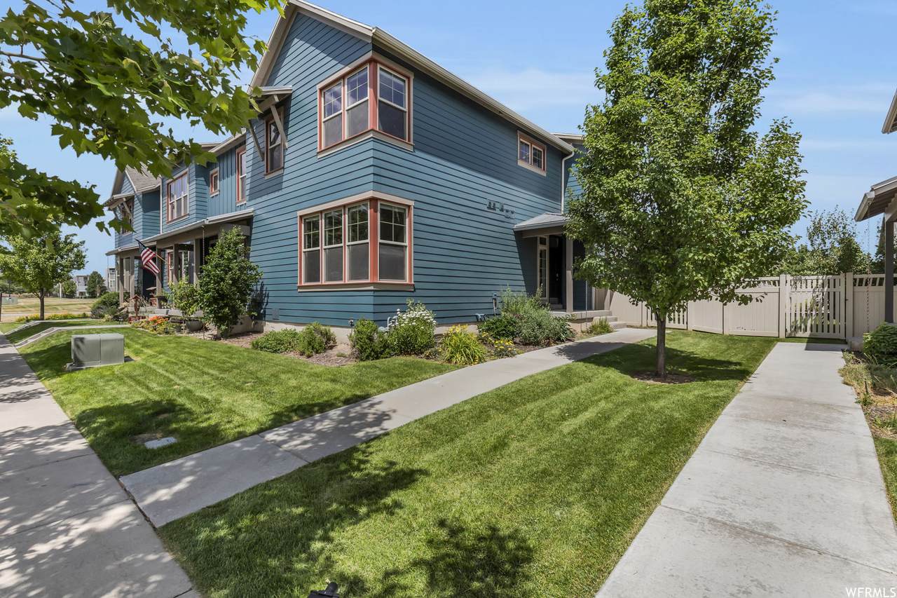 10473 Oquirrh Lake Rd - Photo 1