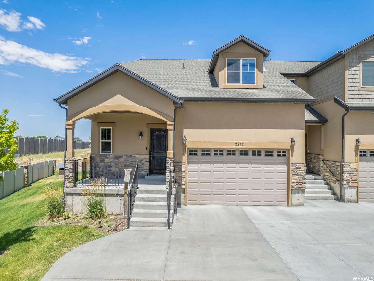 2342 Mackay Ln - Photo 1